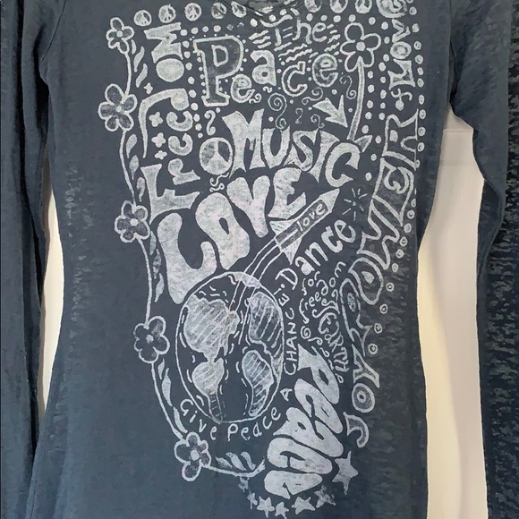 Top - Picture 2 of 2